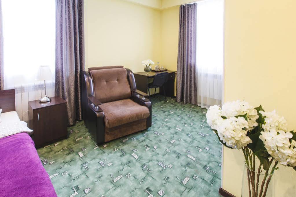 Asti Rooms Hotel Томск Екстериор снимка